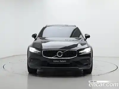 Volvo V60 2024 2.0 Автомат в Москве № 544961, миниатюра 3