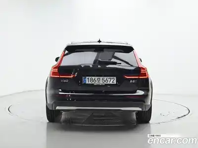 Volvo V60 2024 2.0 Автомат в Москве № 544961, миниатюра 4