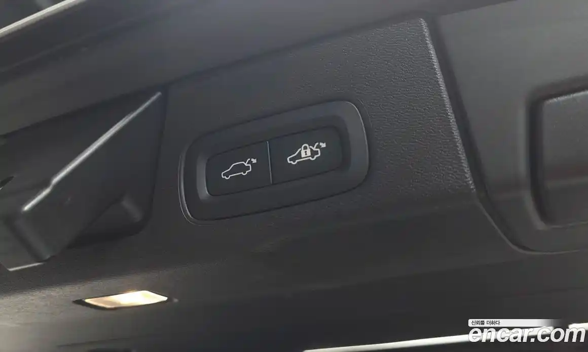 Volvo XC60 2024 2.0 Автомат в Москве № 545048, фото 19