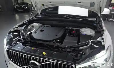 Volvo XC60 2024 2.0 Автомат в Москве № 545048, миниатюра 5