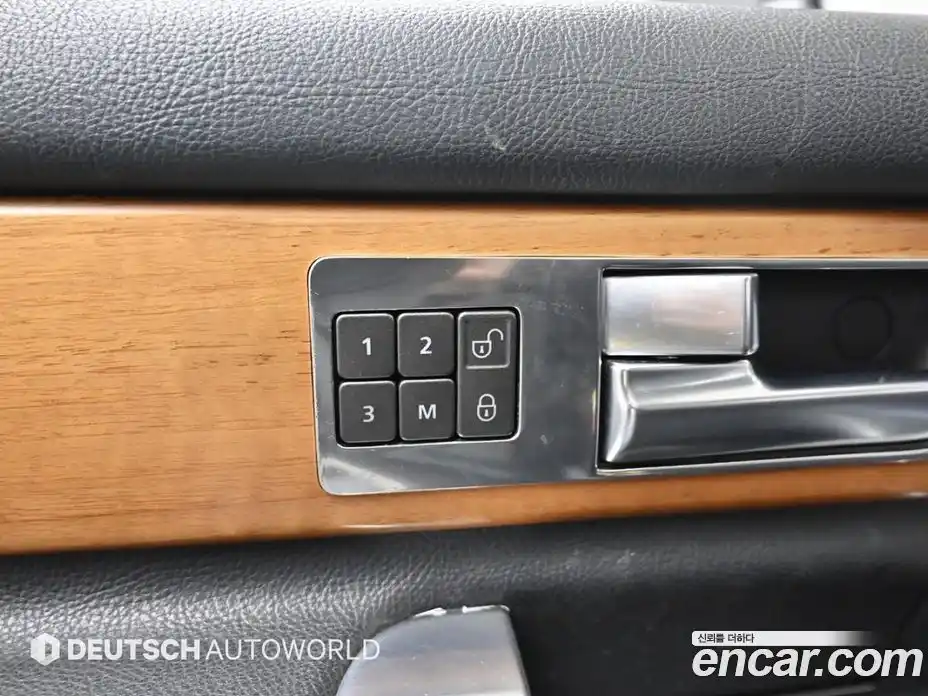 Land Rover Discovery 2015 3.0 Автомат в Москве № 545051, фото 18