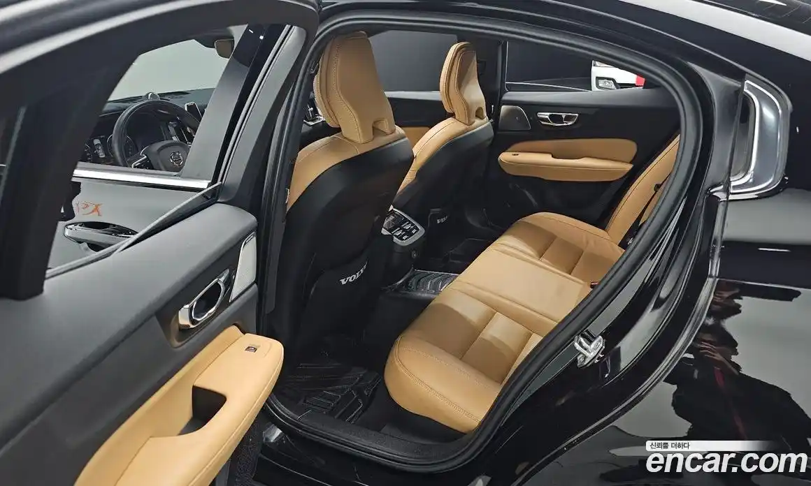 Volvo S60 2022 2.0 Автомат в Москве № 545128, фото 12