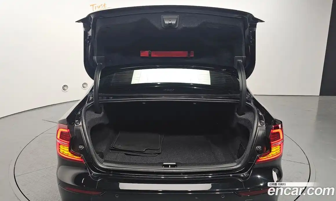 Volvo S60 2022 2.0 Автомат в Москве № 545128, фото 20