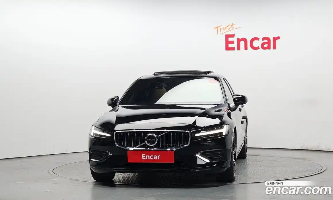 Volvo S60 2022 2.0 Автомат в Москве № 545128, фото 3