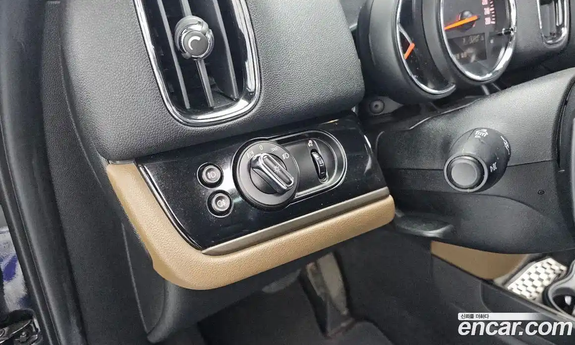 Mini Countryman 2018 2.0 Автомат в Москве № 546590, фото 18