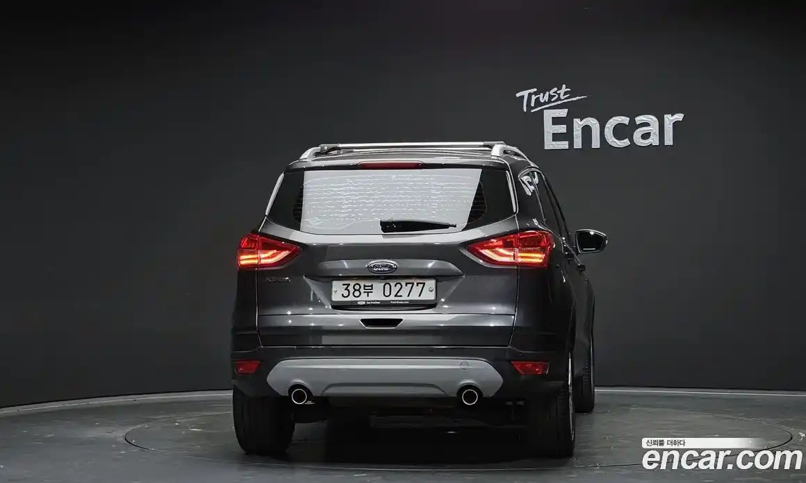 Ford Kuga 2016 2.0 Автомат в Москве № 547059, фото 4