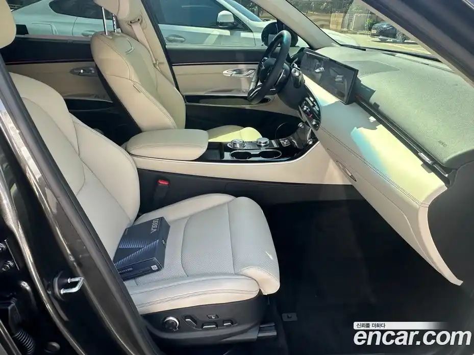 Genesis GV70 2025 2.5 Автомат в Москве № 57621, фото 14