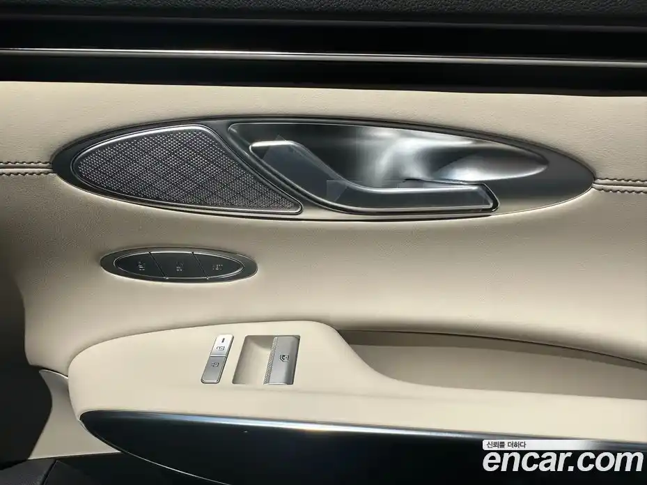 Genesis GV70 2025 2.5 Автомат в Москве № 57621, фото 16