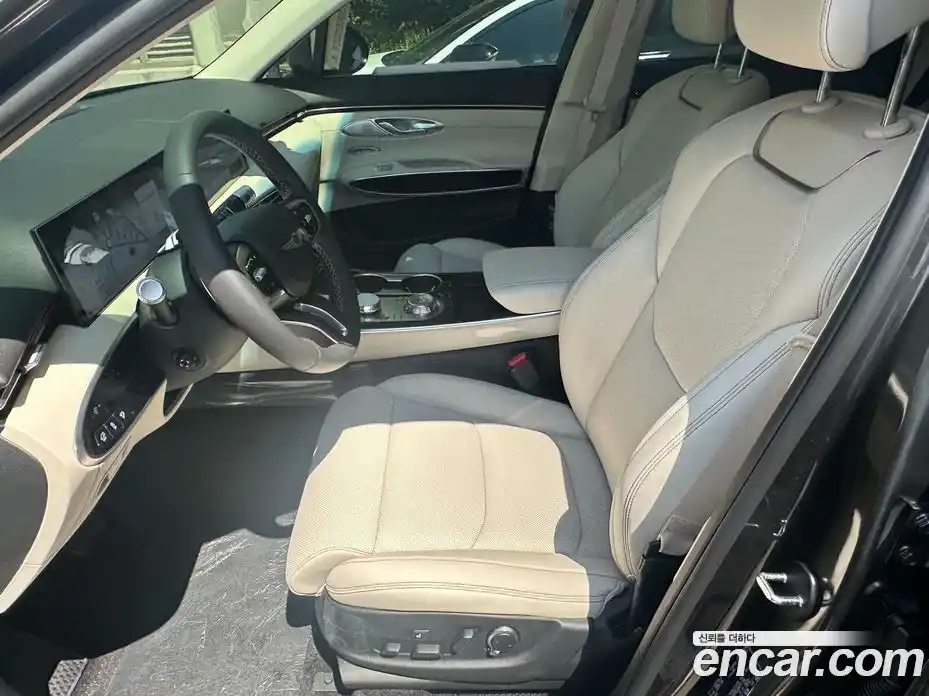 Genesis GV70 2025 2.5 Автомат в Москве № 57621, фото 17