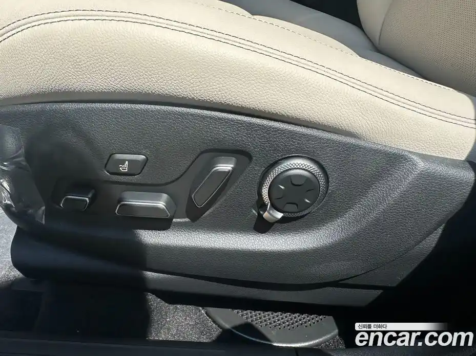 Genesis GV70 2025 2.5 Автомат в Москве № 57621, фото 18