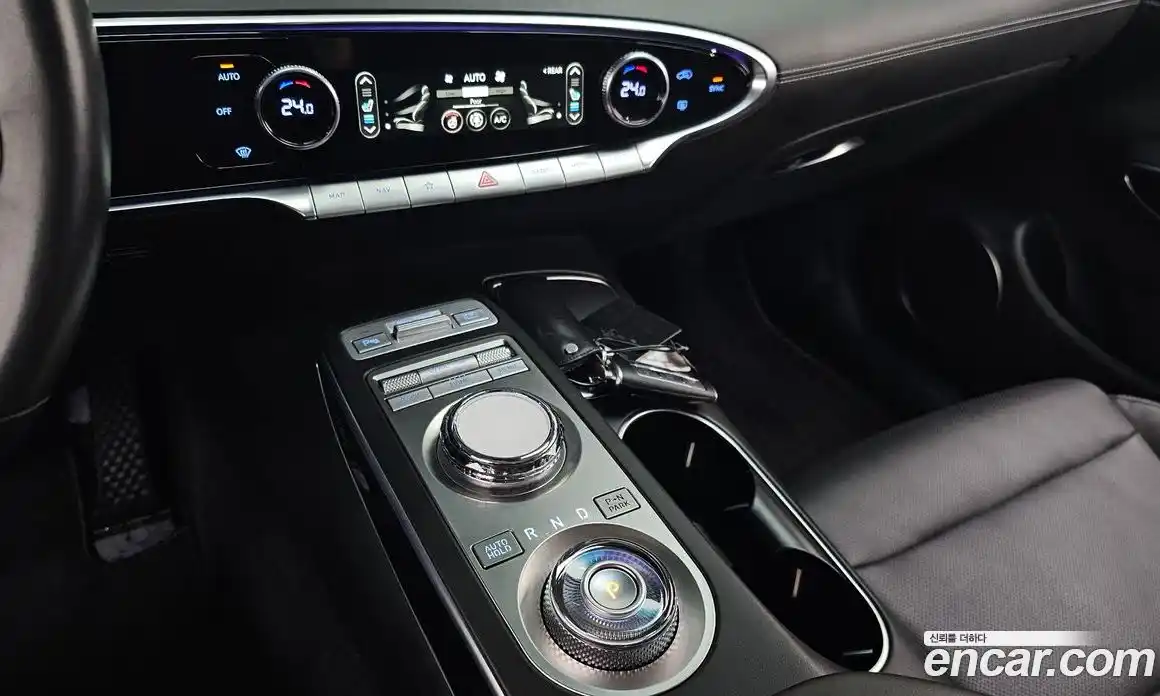 Genesis GV70 2022 2.5 Автомат в Москве № 57902, фото 20