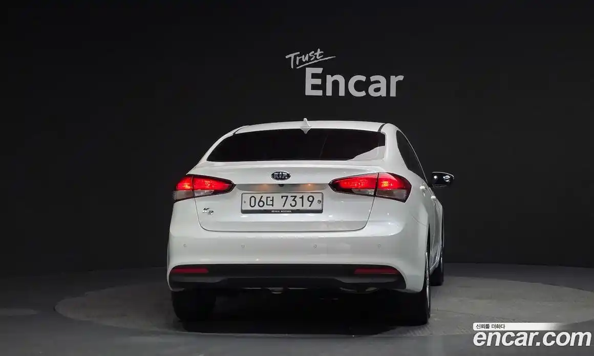 Kia K3 2017 1.6 Автомат в Москве № 8037, фото 3