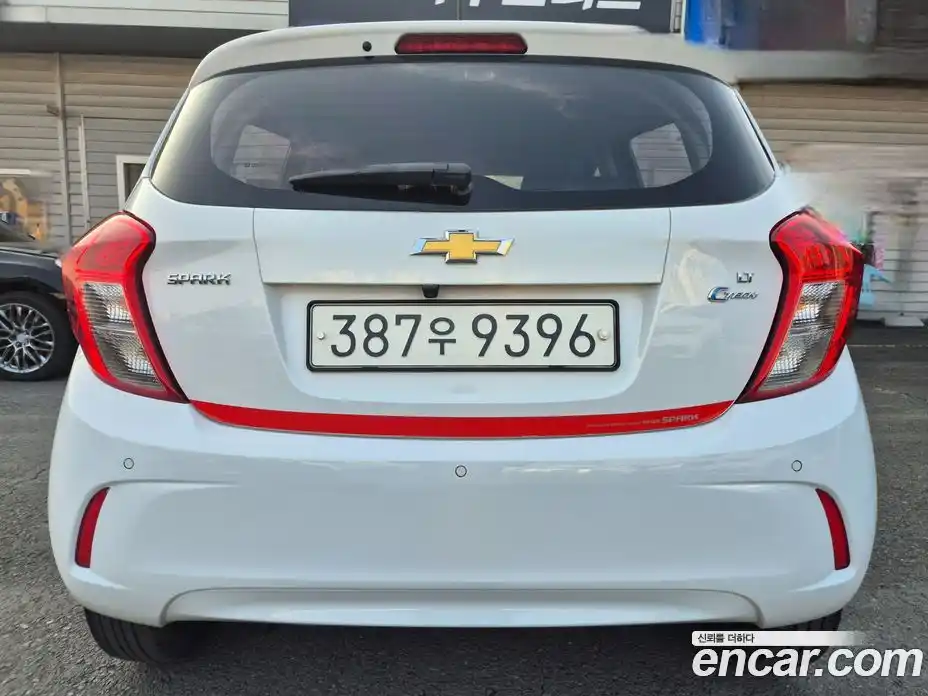 Chevrolet Spark 2017 1.0 Автомат в Москве № 95785, фото 4