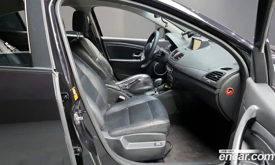 Renault SM3 2011 1.6 Автомат в Москве № 107095, фото 4