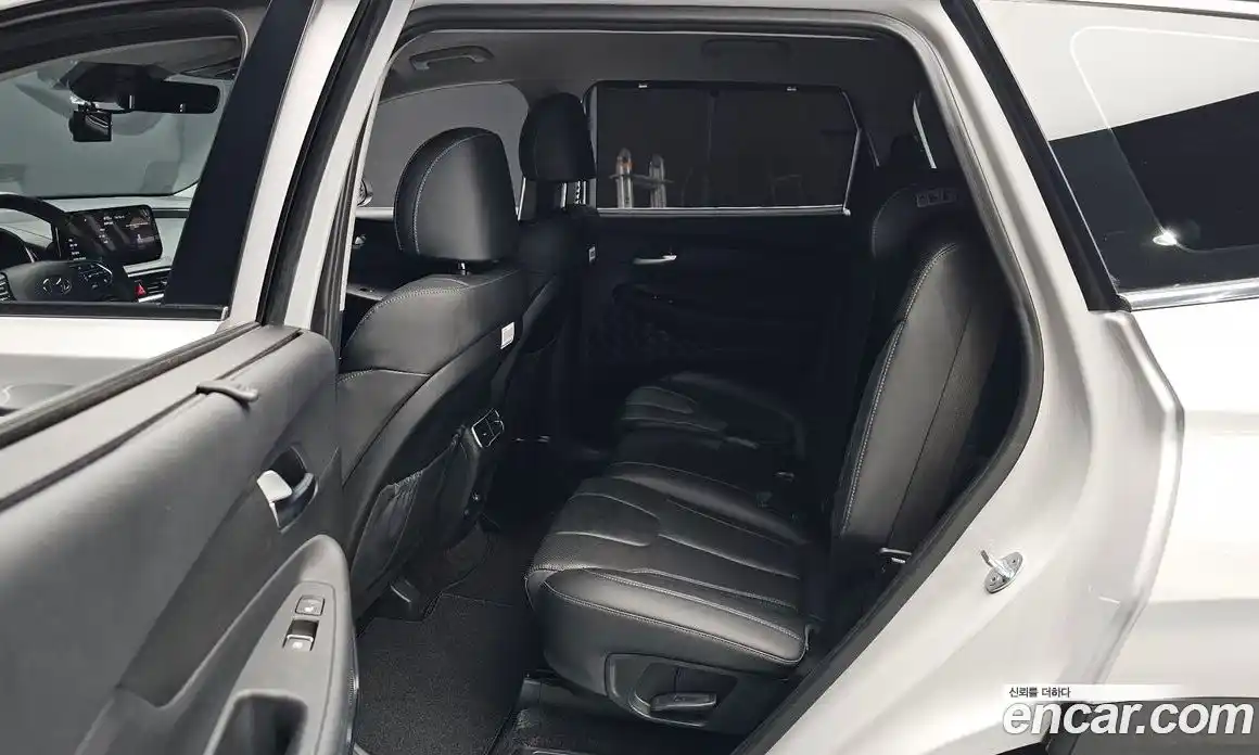 Hyundai Santa Fe 2021 2.5 Автомат в Москве № 108040, фото 3