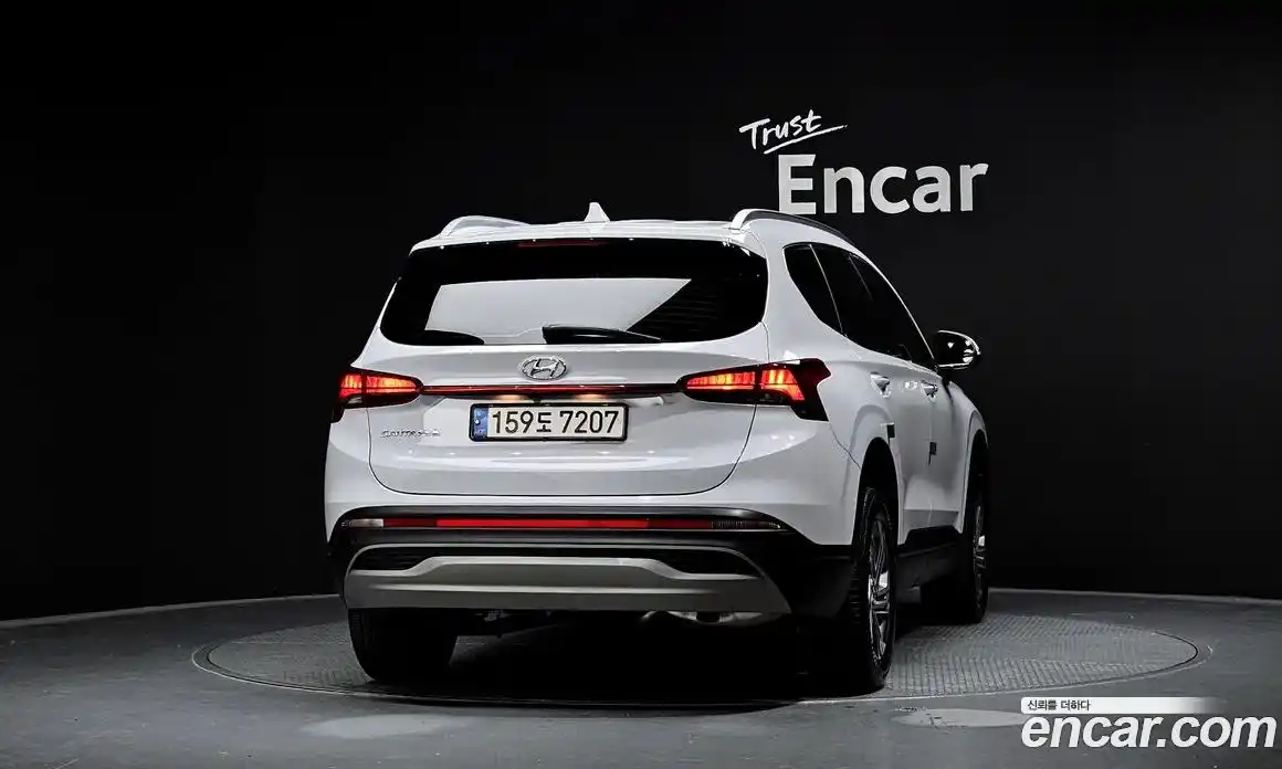 Hyundai Santa Fe 2021 2.5 Автомат в Москве № 108040, фото 6