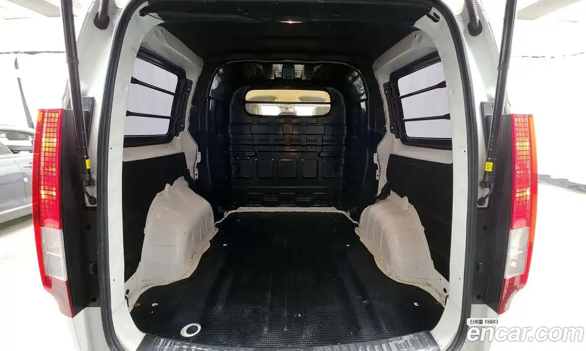 Hyundai Staria 2025 3.5 Автомат в Москве № 111819, фото 20