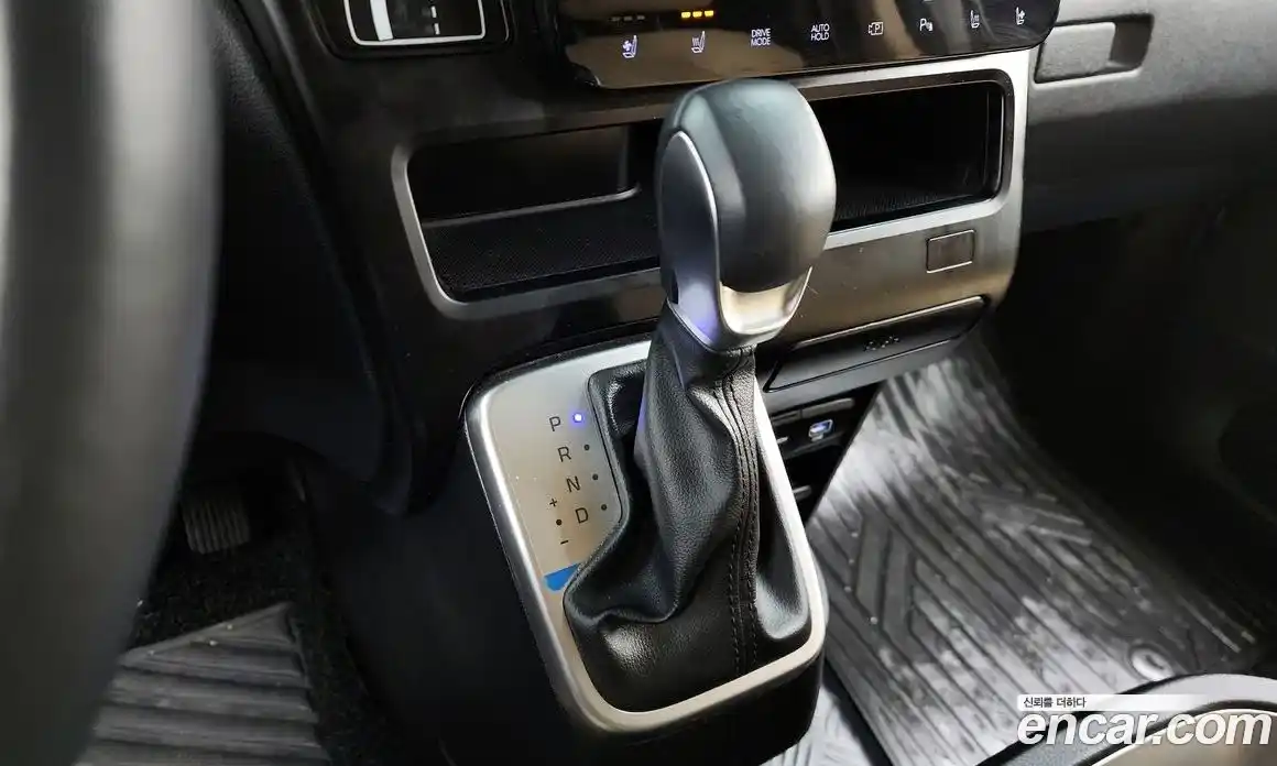 Hyundai Staria 2025 3.5 Автомат в Москве № 111819, фото 6