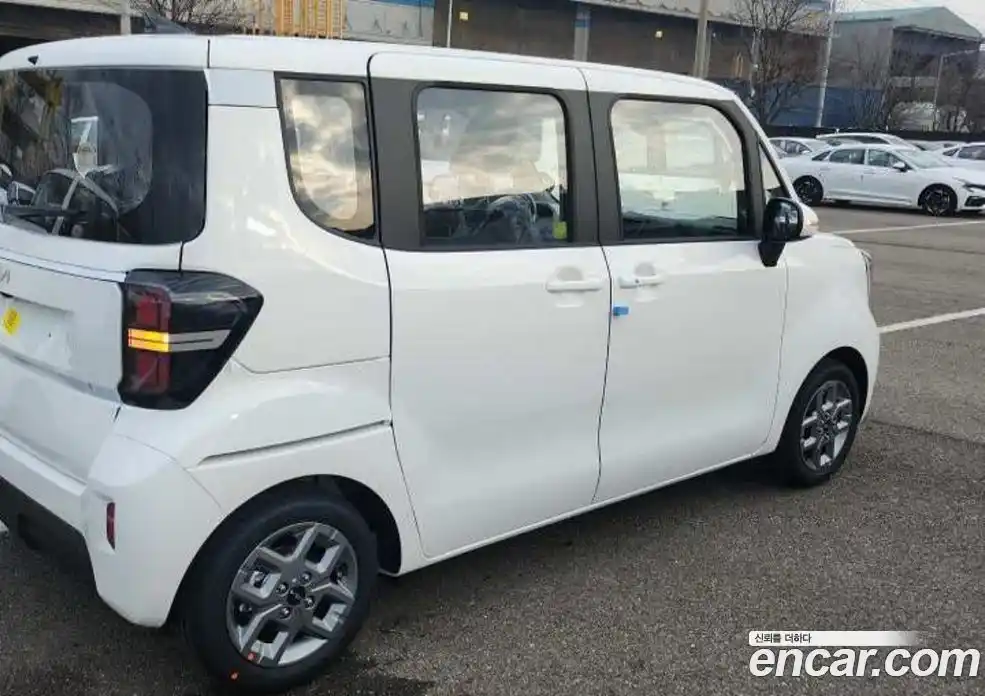 Kia Ray 2026 1.0 Автомат в Москве № 113867, фото 5