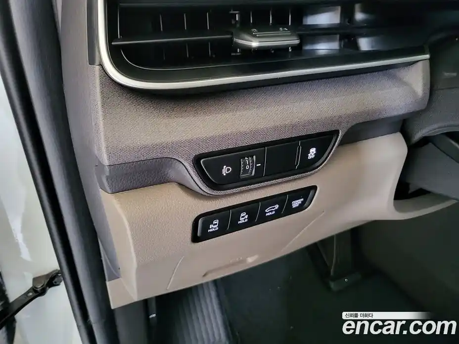 Kia Canival 2025 1.6 Автомат в Москве № 114055, фото 11