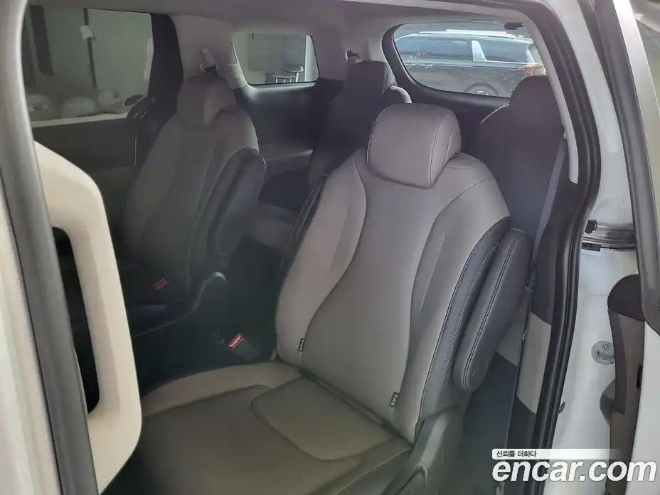 Kia Canival 2025 1.6 Автомат в Москве № 114055, фото 14