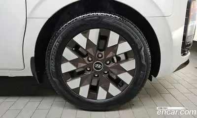 Hyundai Staria 2023 2.2 Автомат в Москве № 119757, миниатюра 2