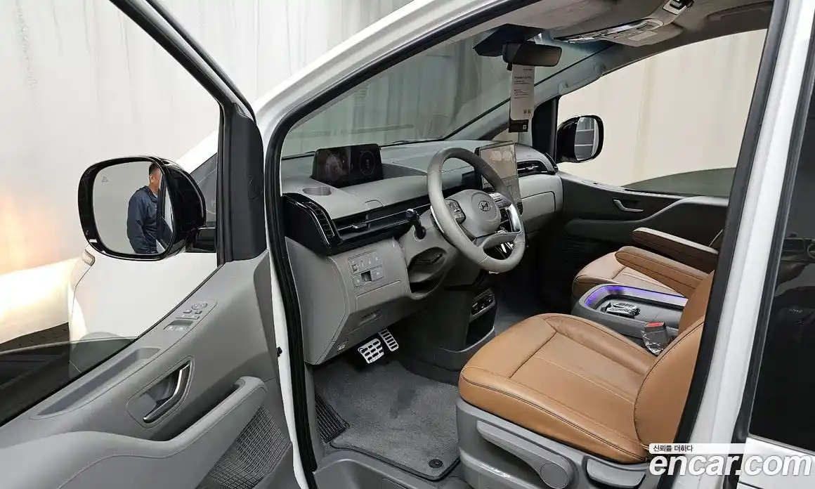 Hyundai Staria 2023 2.2 Автомат в Москве № 119757, фото 5