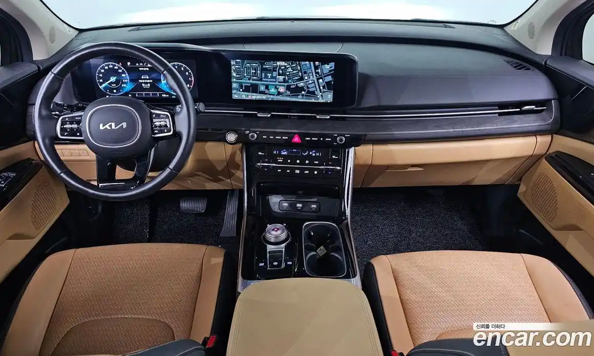 Kia Canival 2023 3.5 Автомат в Москве № 120833, фото 18