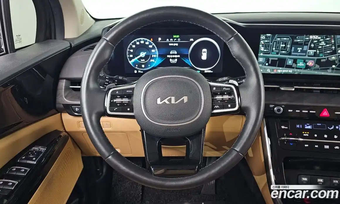 Kia Canival 2023 3.5 Автомат в Москве № 120833, фото 4