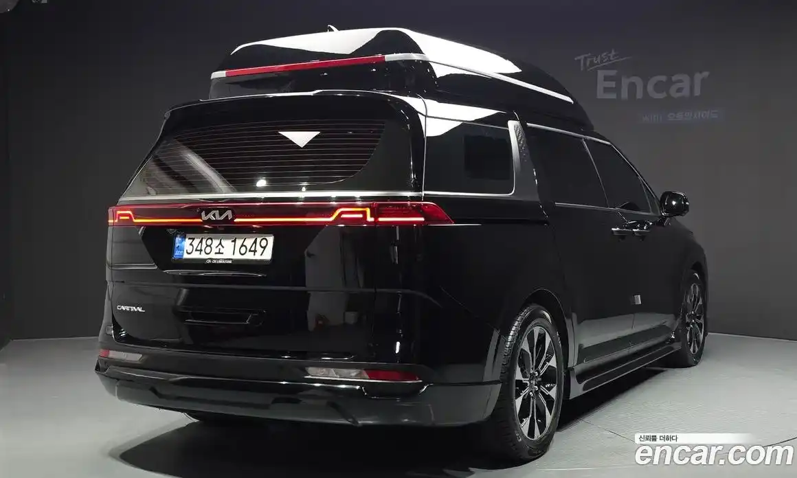 Kia Canival 2023 3.5 Автомат в Москве № 121249, фото 15