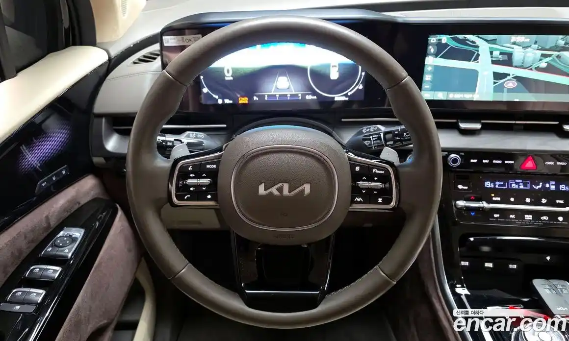 Kia Canival 2023 3.5 Автомат в Москве № 121249, фото 16