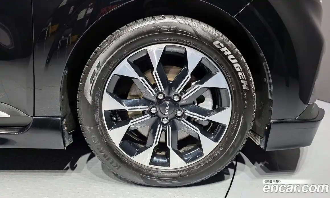 Kia Canival 2023 3.5 Автомат в Москве № 121249, фото 18