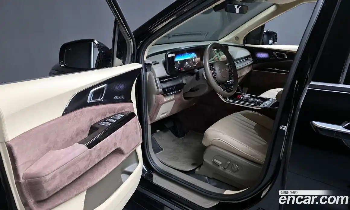 Kia Canival 2023 3.5 Автомат в Москве № 121249, фото 8