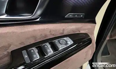 Kia Canival 2023 3.5 Автомат в Москве № 121249, миниатюра 10