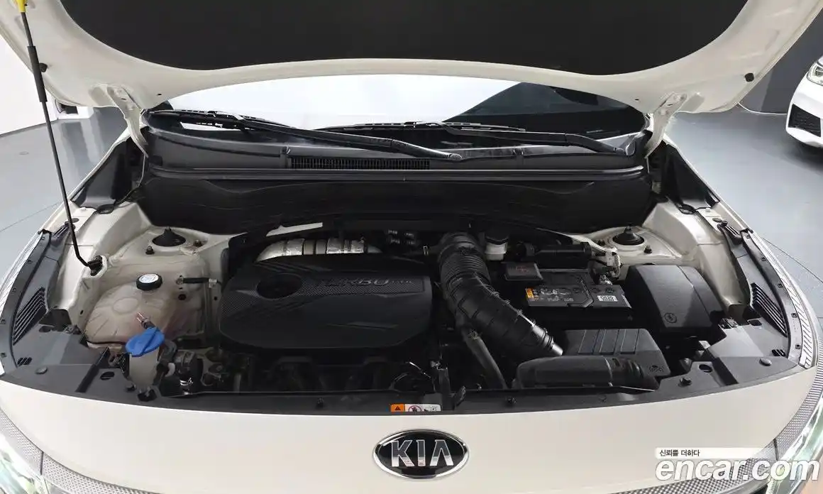 Kia Seltos 2021 1.6 Автомат в Москве № 124501, фото 20