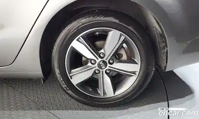 Kia K3 2016 1.6 Автомат в Москве № 133331, миниатюра 5