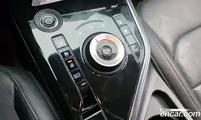 Kia Niro 2023 0.2 Автомат в Москве № 133964, миниатюра 3