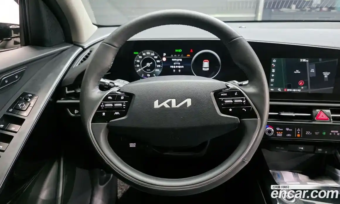 Kia Niro 2023 0.2 Автомат в Москве № 133964, фото 4
