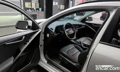 Kia Niro 2023 0.2 Автомат в Москве № 133964, миниатюра 5
