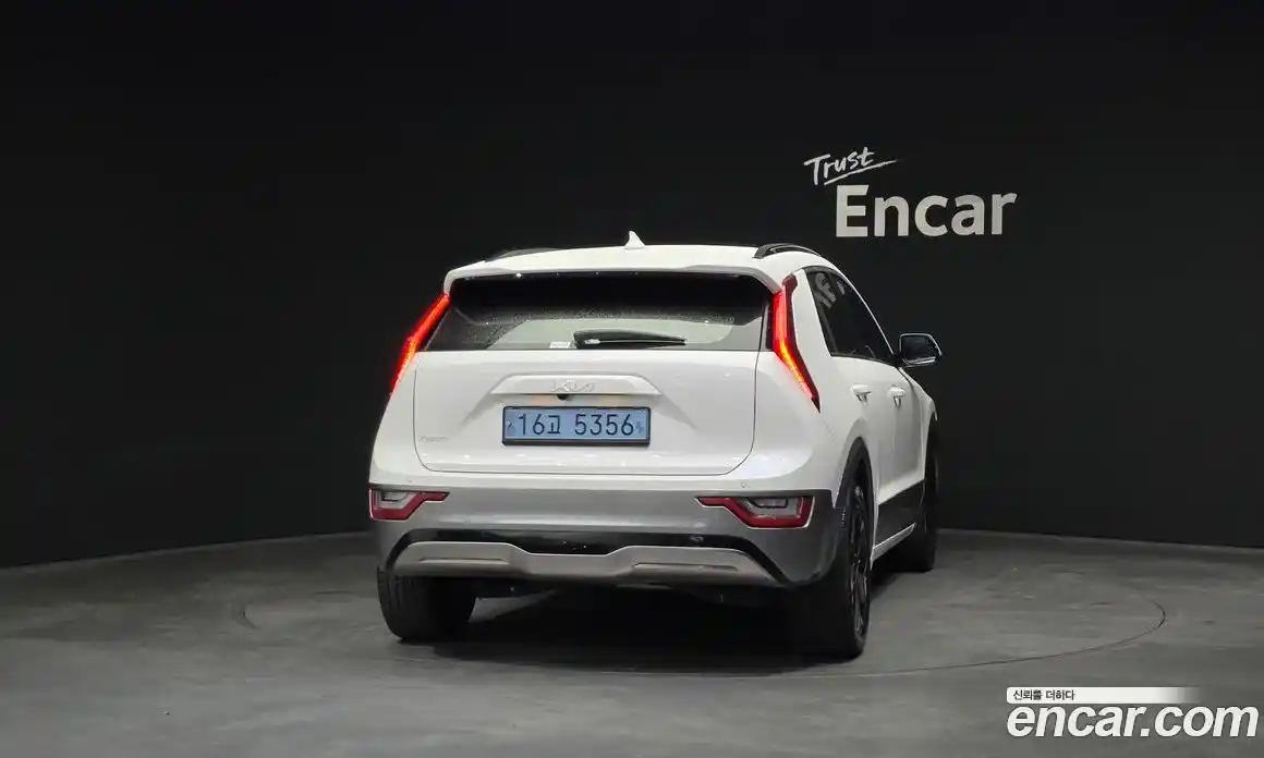 Kia Niro 2023 0.2 Автомат в Москве № 133964, фото 7