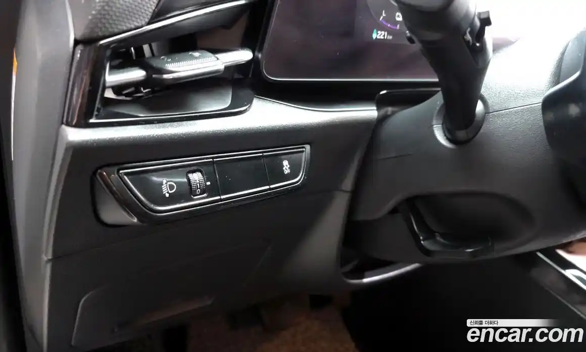 Kia Niro 2023 0.2 Автомат в Москве № 133964, фото 8