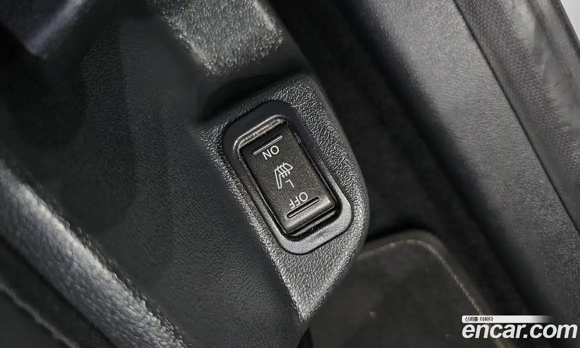 Renault SM3 2017 1.6 Автомат в Москве № 138401, фото 11