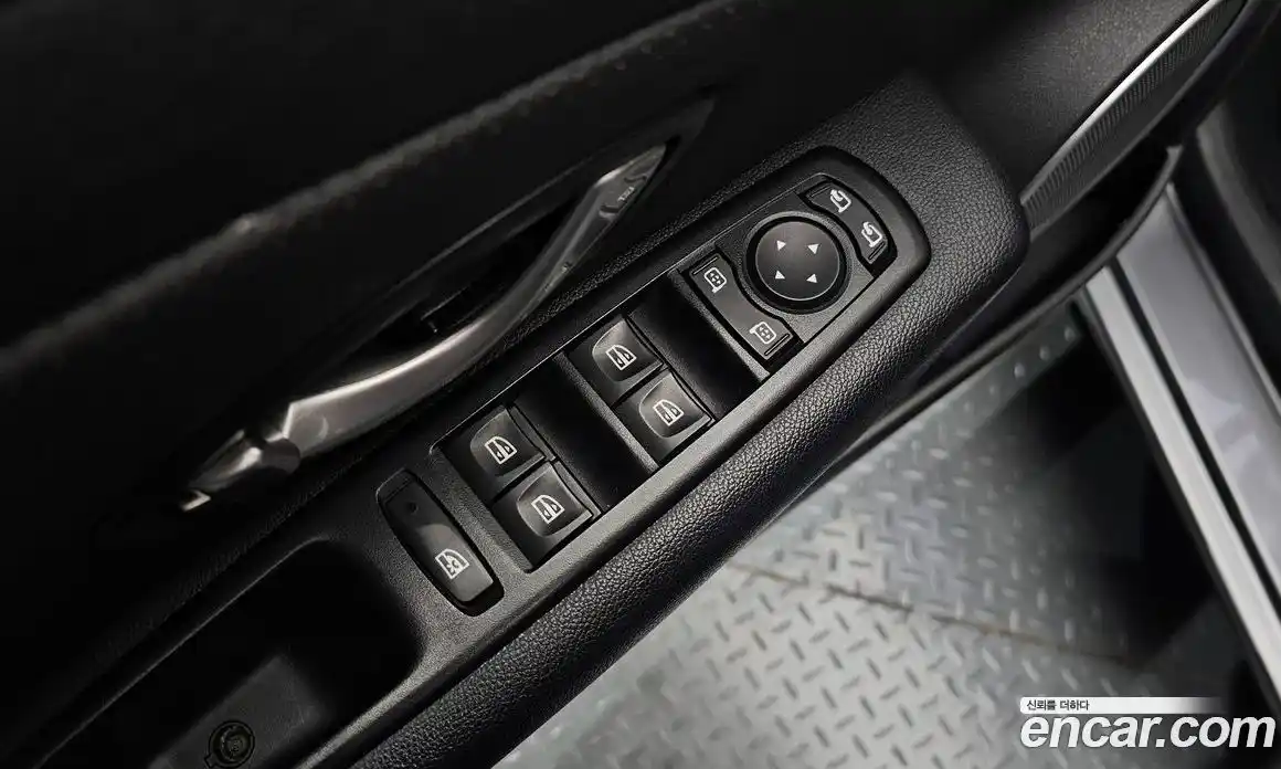 Renault SM3 2017 1.6 Автомат в Москве № 138401, фото 17