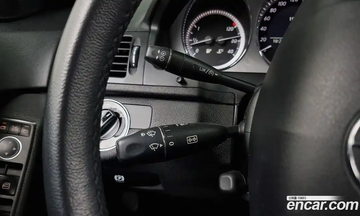 Mercedes-Benz C-Class 2010 2.5 Автомат в Москве № 140089, фото 16