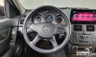 Mercedes-Benz C-Class 2010 2.5 Автомат в Москве № 140089, миниатюра 2