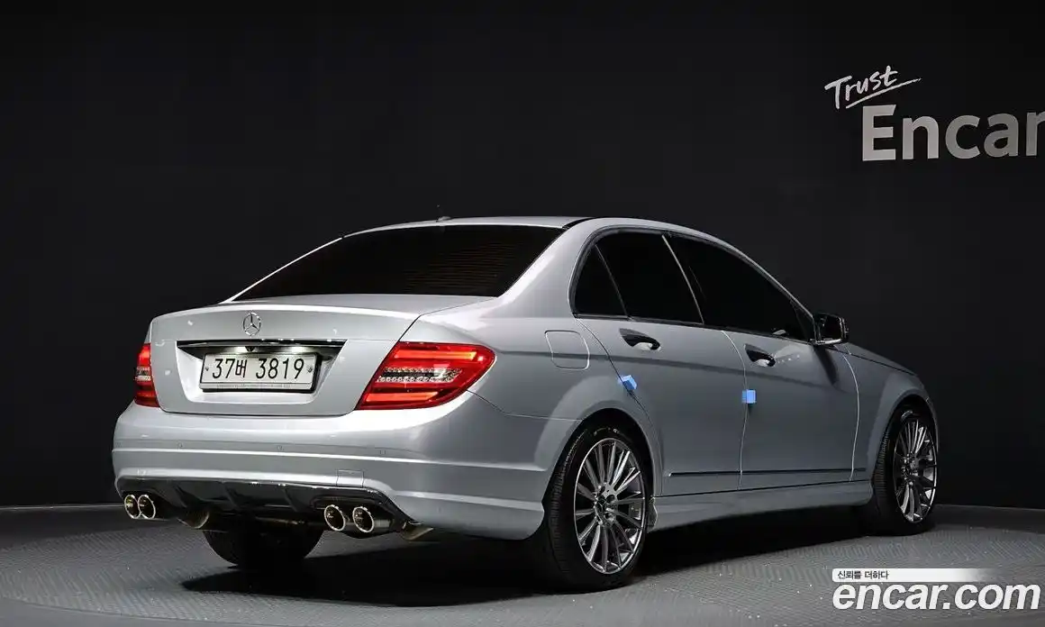 Mercedes-Benz C-Class 2010 2.5 Автомат в Москве № 140089, фото 7