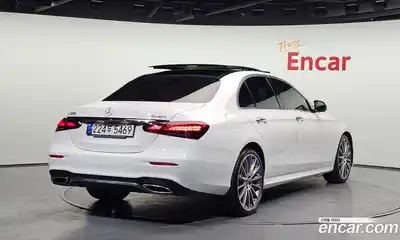 Mercedes-Benz E-Class, 2022