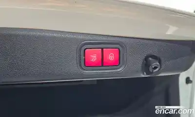 Mercedes-Benz E-Class 2022 2.0 Автомат в Москве № 141303, миниатюра 11