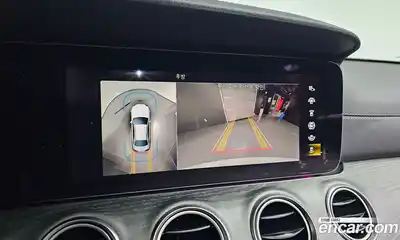 Mercedes-Benz E-Class 2022 2.0 Автомат в Москве № 141303, миниатюра 12