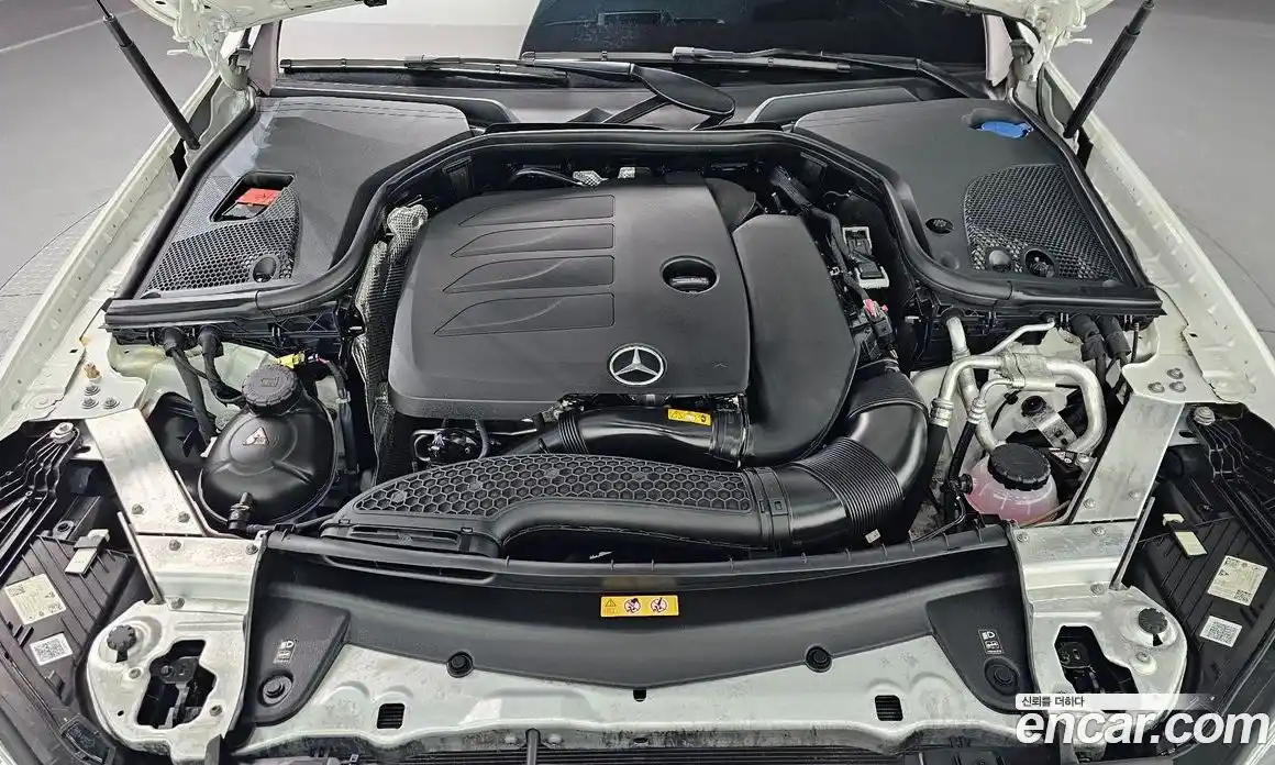 Mercedes-Benz E-Class 2022 2.0 Автомат в Москве № 141303, фото 17